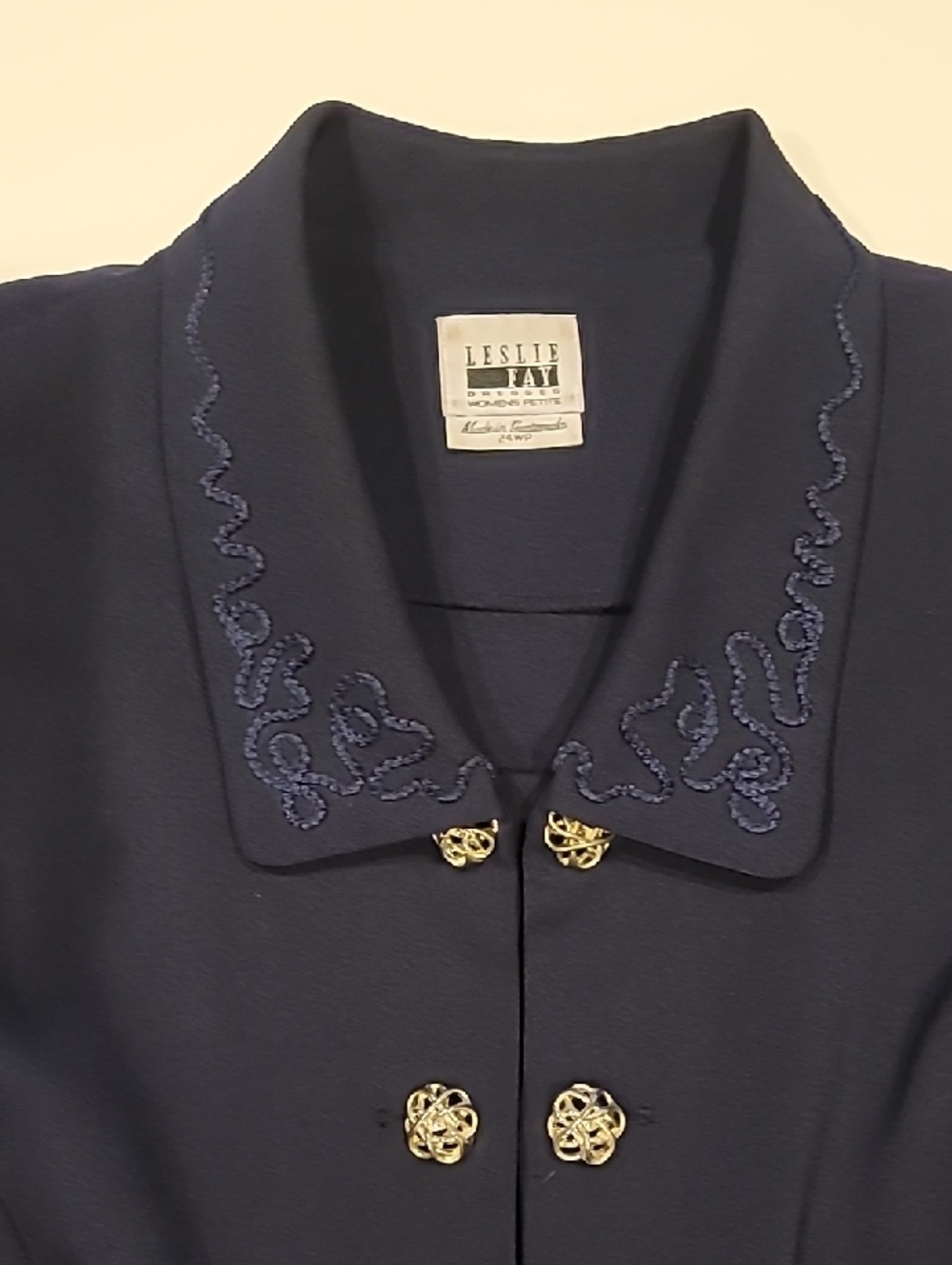Leslie Fay Navy Embroidered Blazer with Vintage Silver Buttons 24WP - Picture 8 of 16